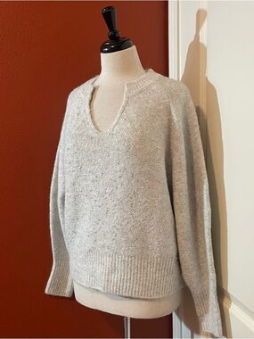Karl Lagerfeld Women’s Essential Heather Silver Acrylic Blend Sparkle Sweater